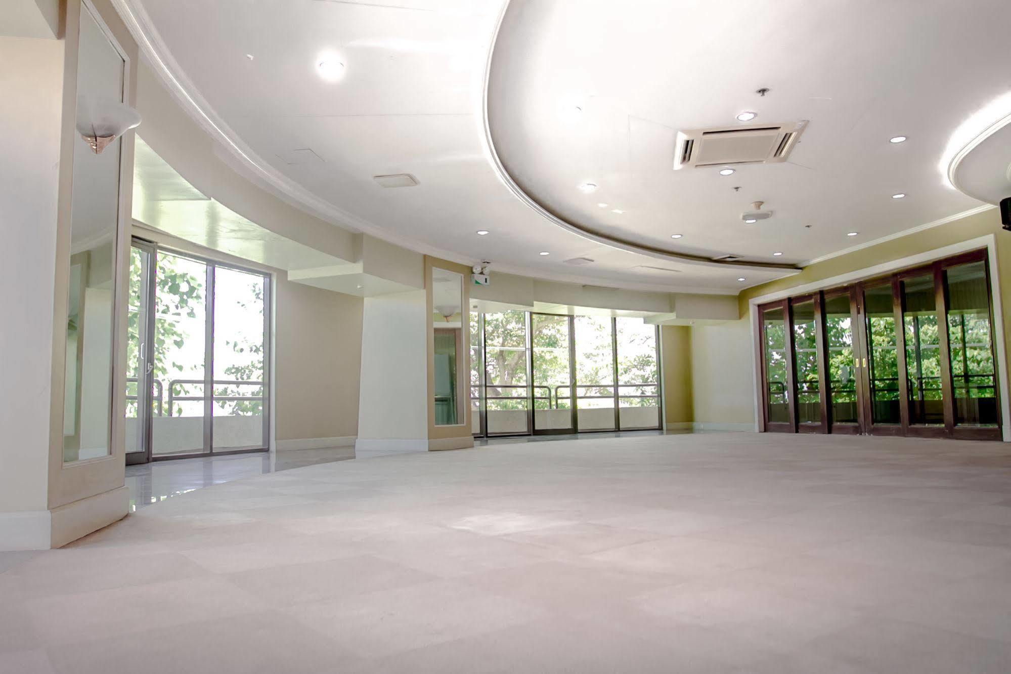 Eugenio Lopez Center Hotel Antipolo Exterior photo